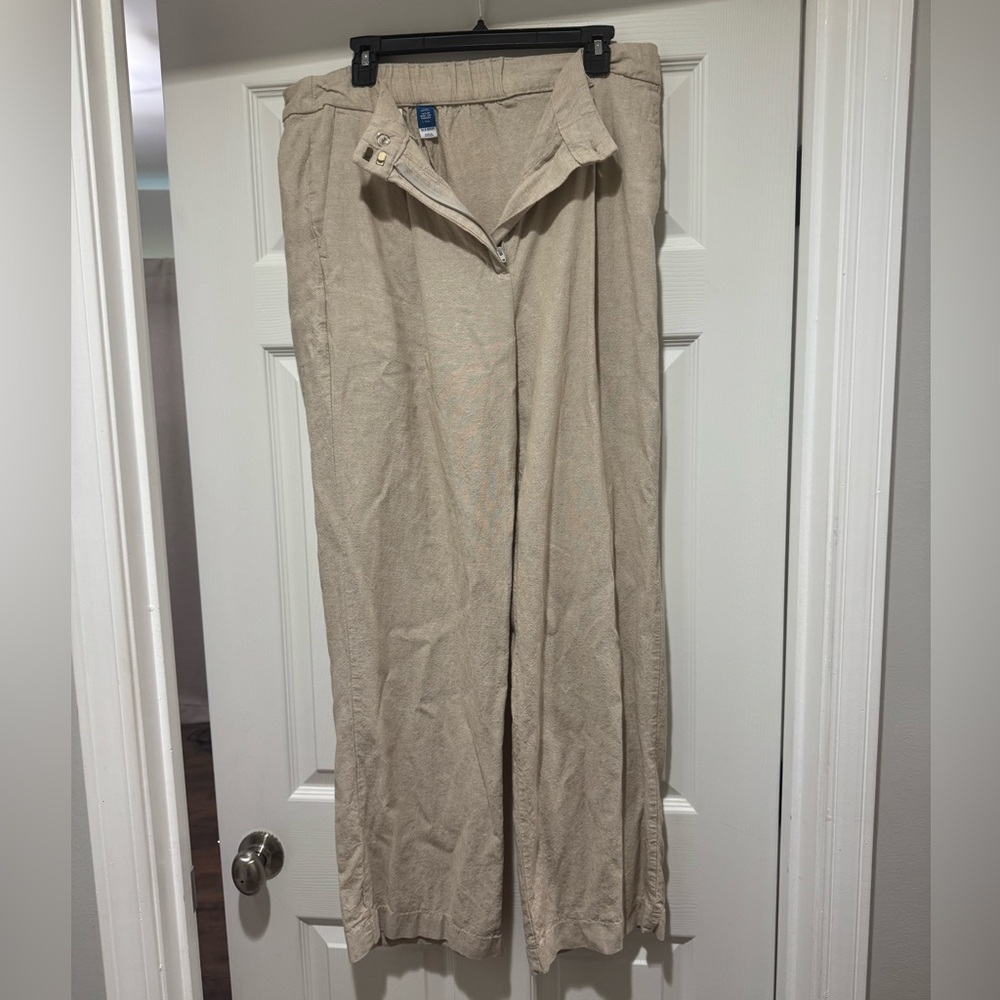 Old Navy Cream Wide Leg Trousers
